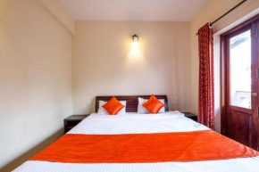 Peach,1BHK w pool w WIFI close to the beach by Roamhome